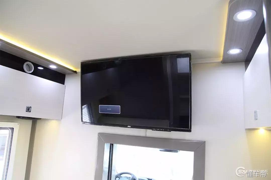 一辆保时捷大约值多少钱,一辆保时捷跑车多少钱