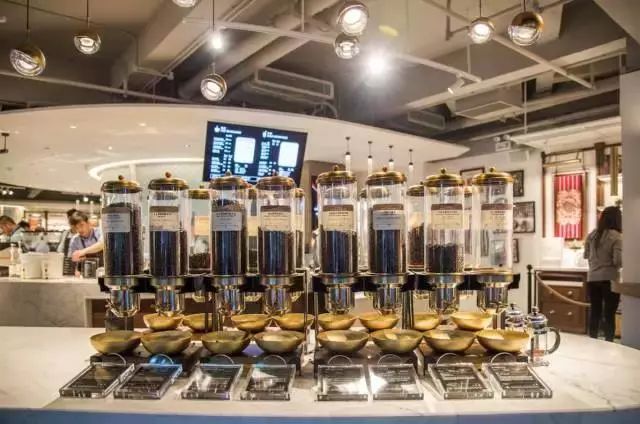 我们斗胆给上海10大网红马路排了个名！第一名竟是……