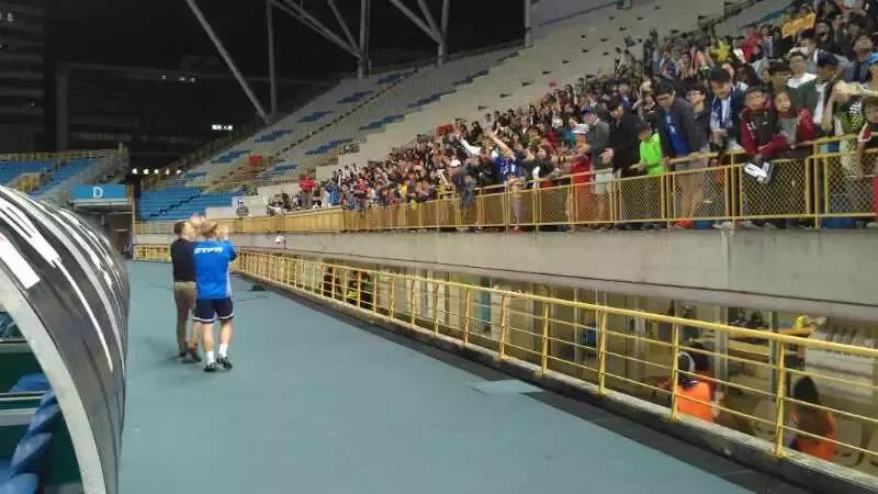 台湾足球发展情况,记者采访台北足球队领队