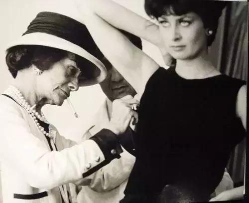 香奈儿的一生,香奈儿一生只做两件事