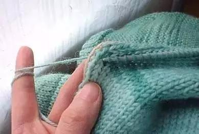 简单款套头毛衣完整版教程,套头毛衣忘记留领窝咋补救