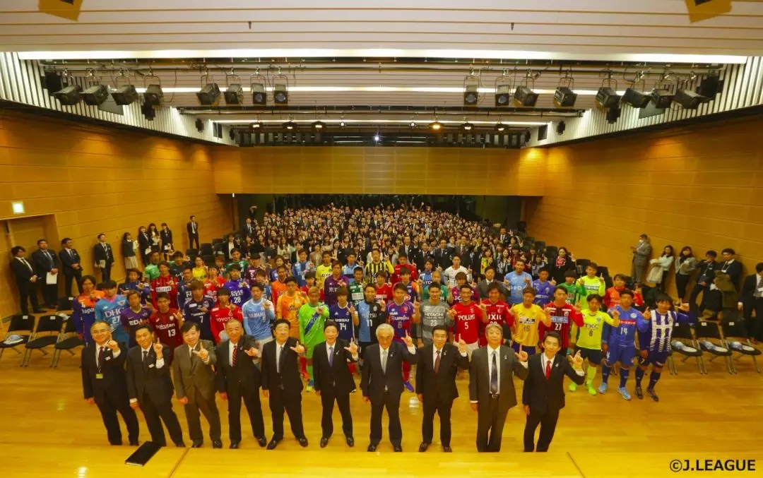 日本联赛球衣,日本联赛浦和红钻