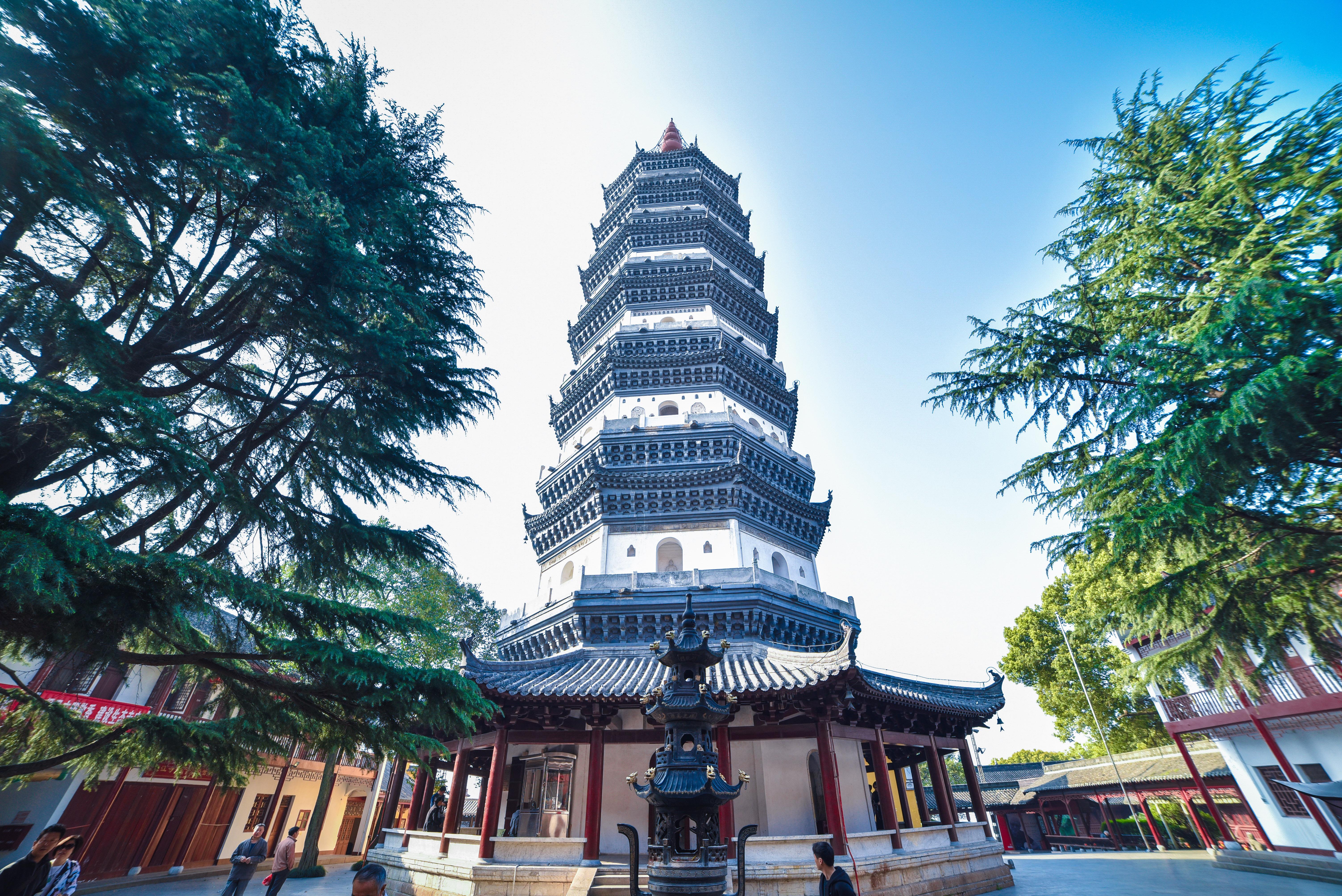 口吞江心月,神游海角天,八省通津第一寺夙愿