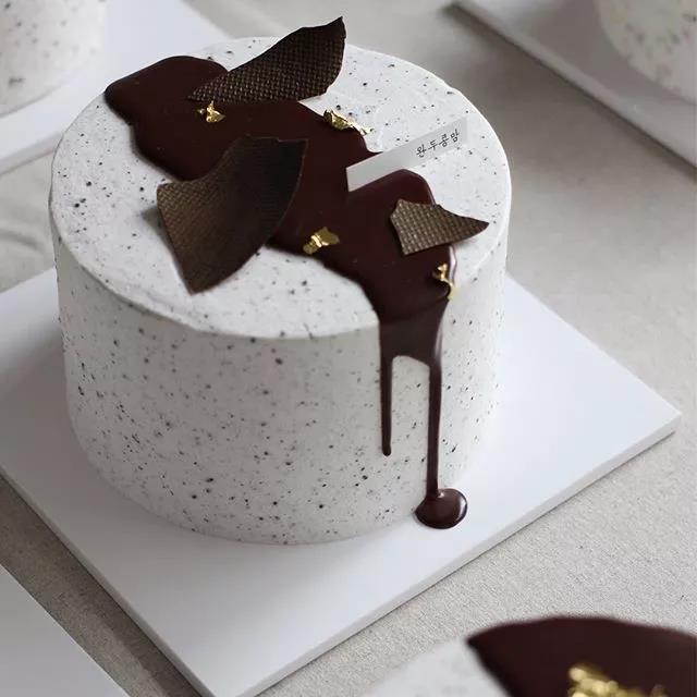 八齿裱花嘴奶油蛋糕简单造型,小孩子奶油蛋糕造型简单