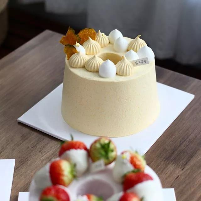 八齿裱花嘴奶油蛋糕简单造型,小孩子奶油蛋糕造型简单