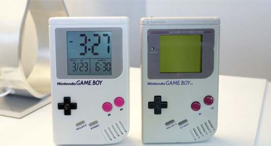 将童年回忆戴在手上！国外礼品网推出GameBoy外形腕表和闹钟