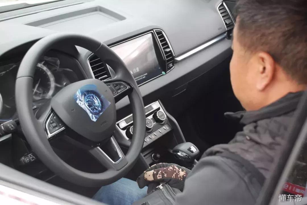 文体广场车展,文体宫车展直播