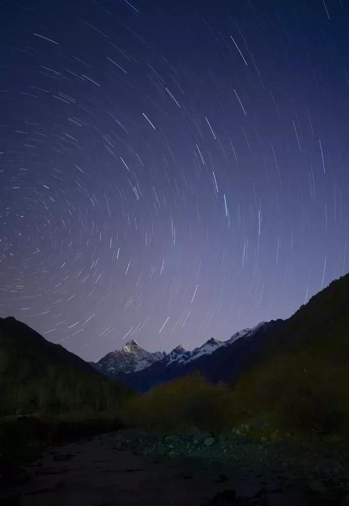 清明假期将至踏春赏花游成热门,清明假期去四姑娘山