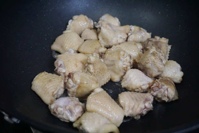 治脚气，先要肠胃调理顺，四月常吃这种能量菜，食补效果立竿见影