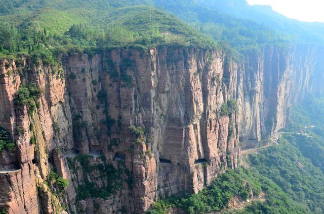 郭亮绝壁长廊挂壁公路自驾,郭亮村绝壁长廊自驾游