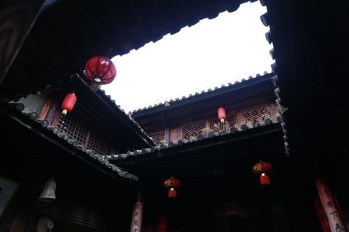 中国四月好去处，城市这块“肥肉”吃腻，诺邓走走胜过小菜清汤