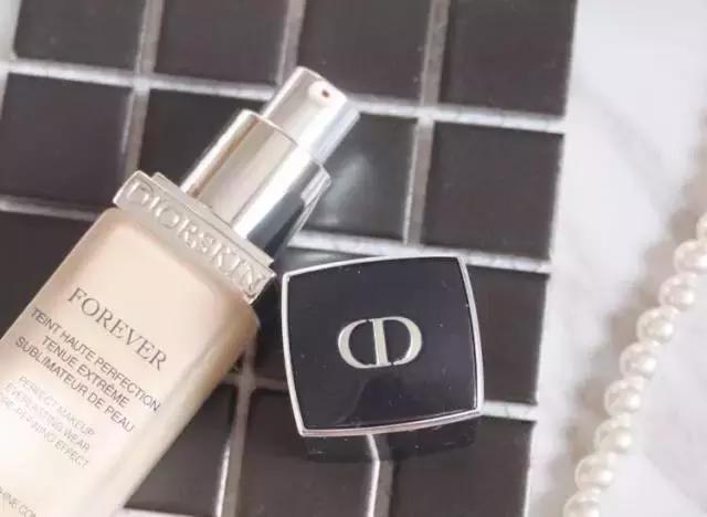 干皮怎么选择适合自己的粉底,干皮出门一天用哪一款粉底