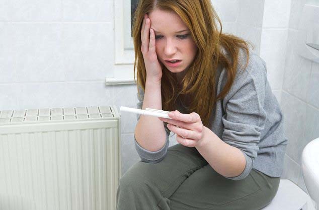 月经迟到三天能测出来怀孕吗,姨妈迟到几天可以测出怀孕