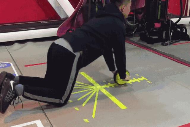 运动去双下巴赘肉神器,健身房哪些器材减蝴蝶袖