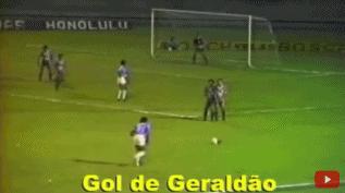 卡洛斯任意球直接破门有多少,看卡洛斯的弧线球