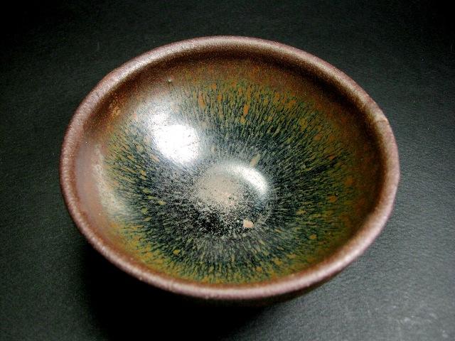 结晶暴露建盏会生锈吗,什么样的建盏不生锈