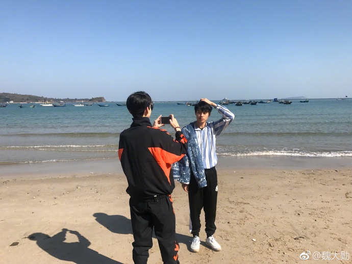 当魏大勋白敬亭井柏然在一起,当魏大勋遇到范丞丞和王源