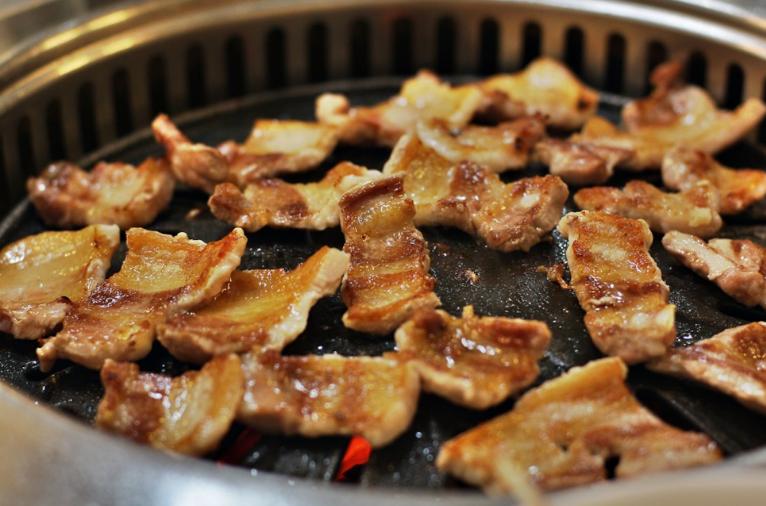 韩国大酱汤到底臭还是香,韩国大酱汤很难吃