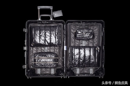 旅行箱是聚碳酸酯好还是pc材质好,聚碳酸酯行李箱结实吗