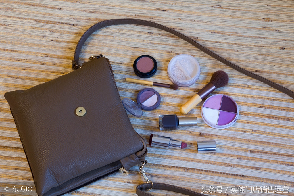 清洗皮具的小窍门有哪些,皮具清洗到玻璃如何处理