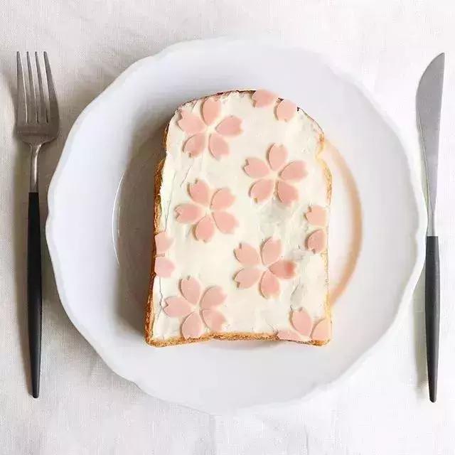 这位妈妈把吐司做成赏心悦目的高颜值艺术品