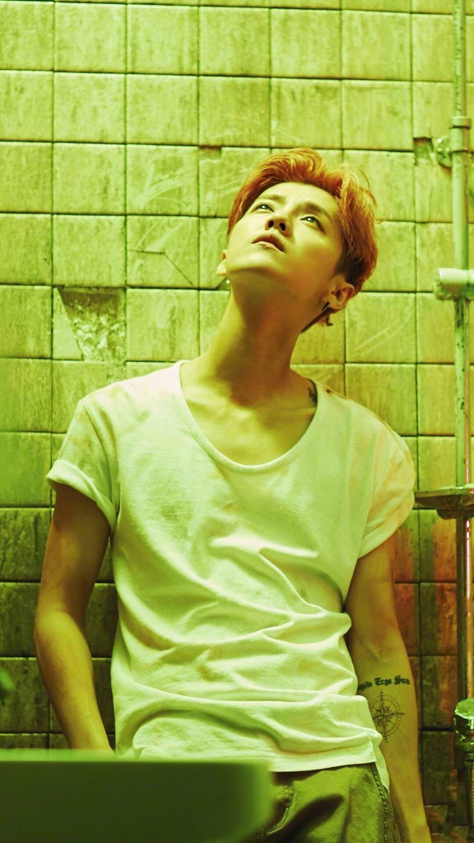 鹿晗壁纸全屏高清,鹿晗壁纸高清帅气动漫