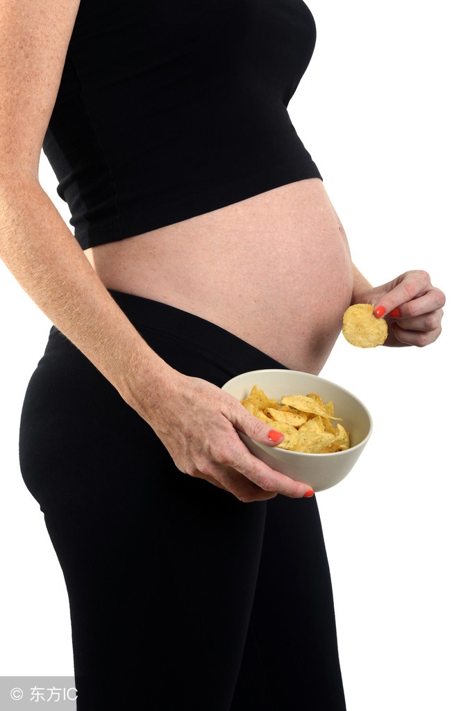 怀孕后可以吃薯片吗,怀孕后可以吃汉堡薯条吗
