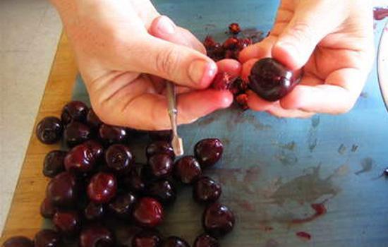 樱桃核怎么去果肉,怎样去除小樱桃核