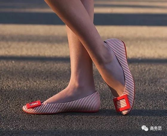 cl红底高跟鞋经典款多高,cl红底高跟鞋各个系列