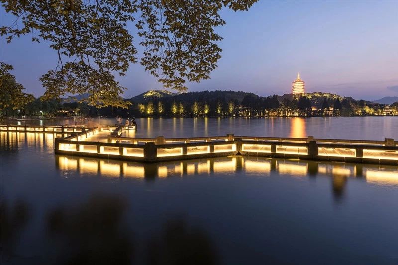 4月机票白菜价！郑州出发低至160，最快1.25小时即达！