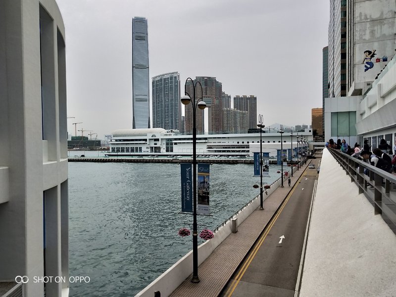 oppor15梦镜版星云渐变,oppor15渐变色怎么样