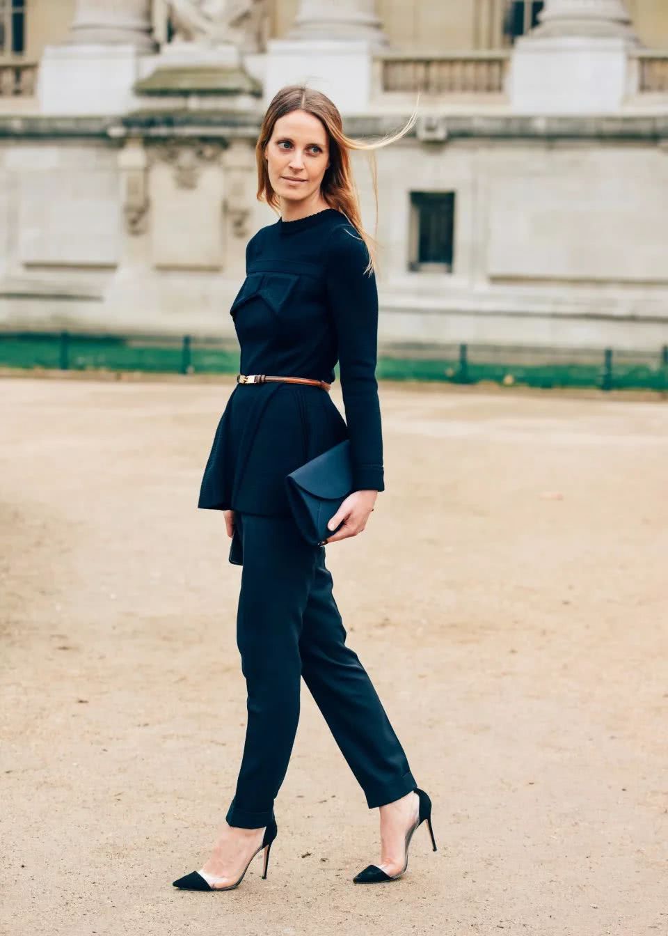 跆拳道白腰带的正确系法简单视频,带金属扣的腰带系法蝴蝶结慢动作