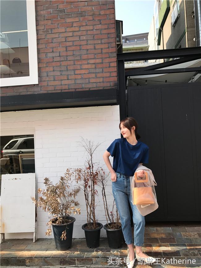 女生行李手提袋最近流行款,特别火的塑料袋包包