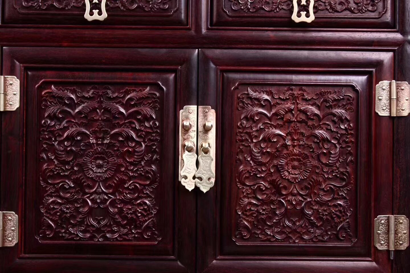 红木雕花里的污垢怎么清除,红木家具雕花太脏怎么清理