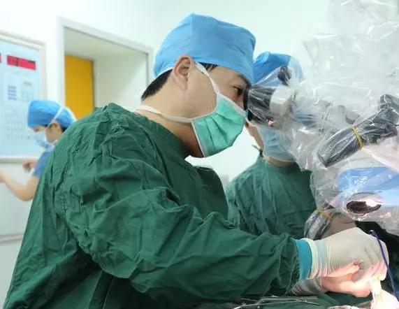 颅内胆脂瘤该怎么治疗,先天性颅内胆脂瘤术后