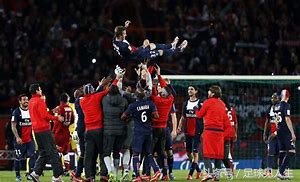 贝克汉姆贝影完整,背影从未远去