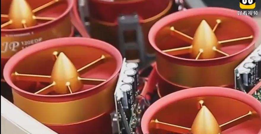 云南小伙成功首创飞行摩托,小伙用500元造拉风摩托车