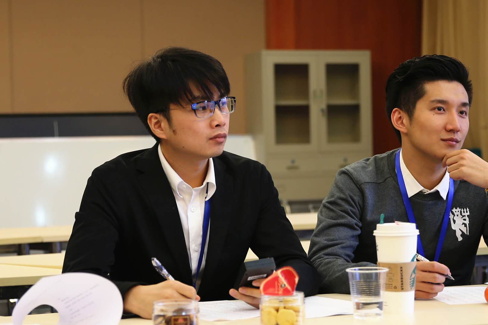 如何成为一名专业的电竞解说员,电竞解说员需要什么专业