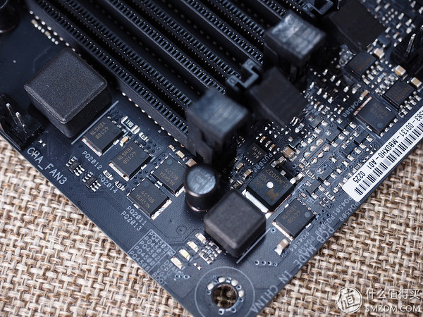 Zen+启动！船新组合RyzenR72700X+华硕ROGX470F—RGB开箱