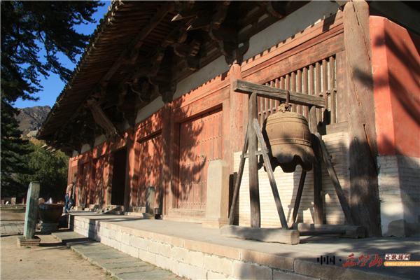 去五台山的人一定会遇到文殊菩萨,每个人都可以去五台山见文殊菩萨
