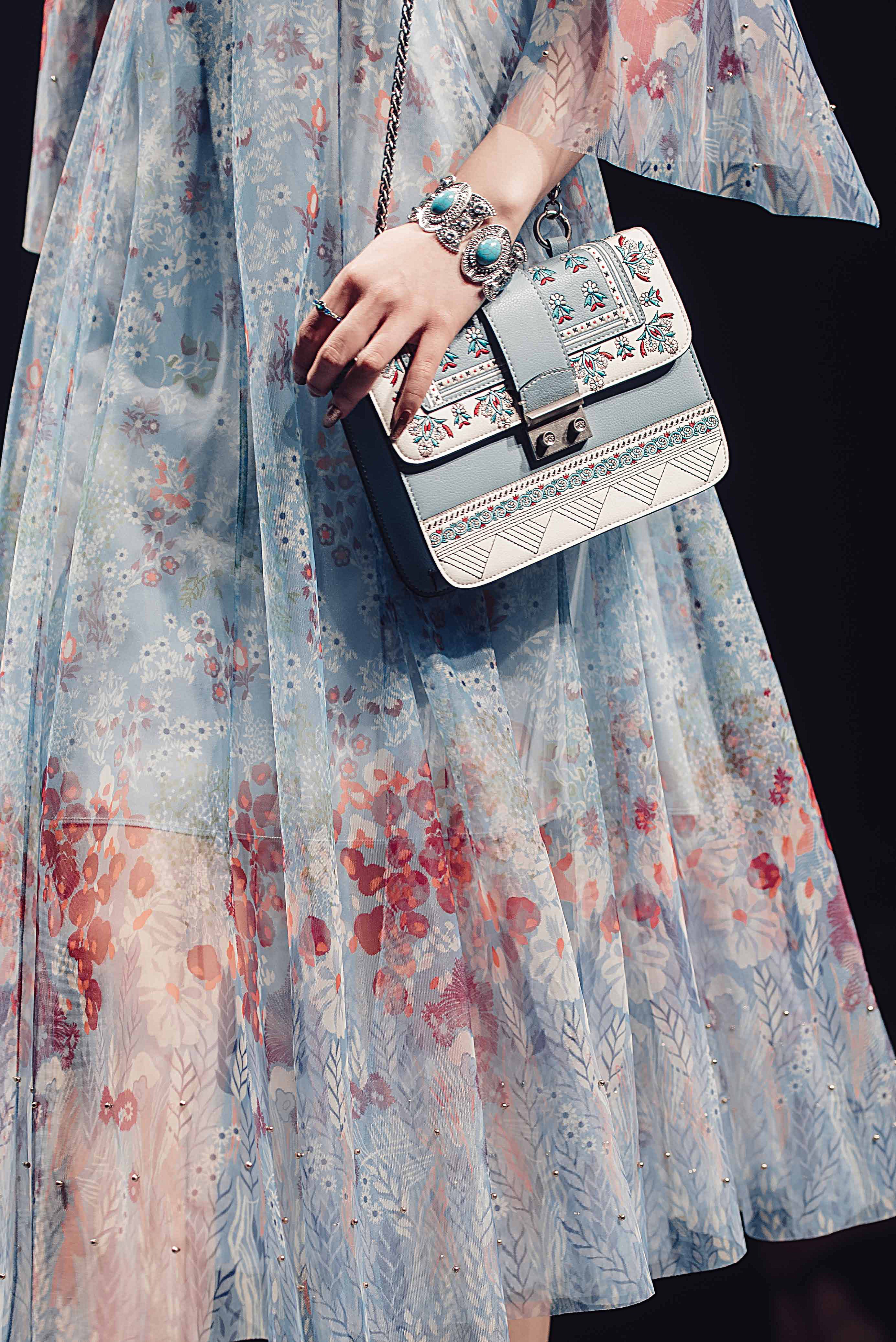 淘品牌生命周期,淘品牌欲转型昏招不断