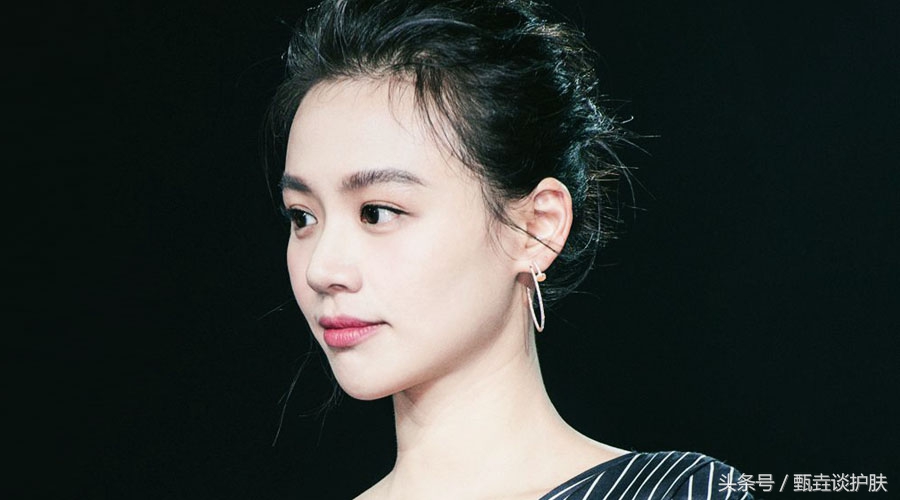 化妆品外包装封膜怎么封,化妆品外包装底部怎么包装的