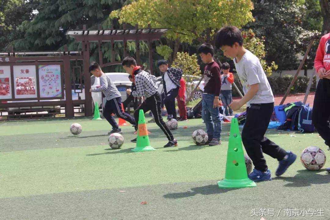 小足球众愿望——一起来围观我们的足球社团吧