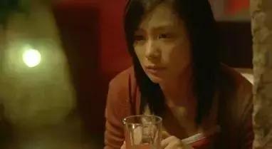 10年后再看“*照门艳**”：3个主人公已经走出那道门，你呢？