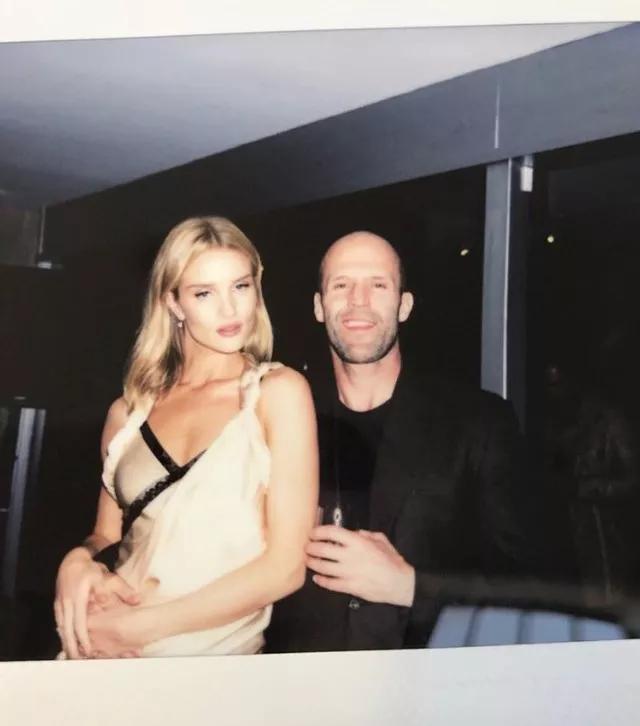 隔离霜揭秘视频,科普知识防晒类化妆品