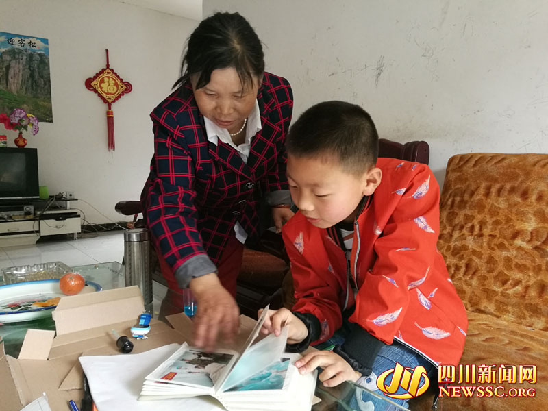 抗震救灾人10年后再相聚,抗震救灾10年后再相聚