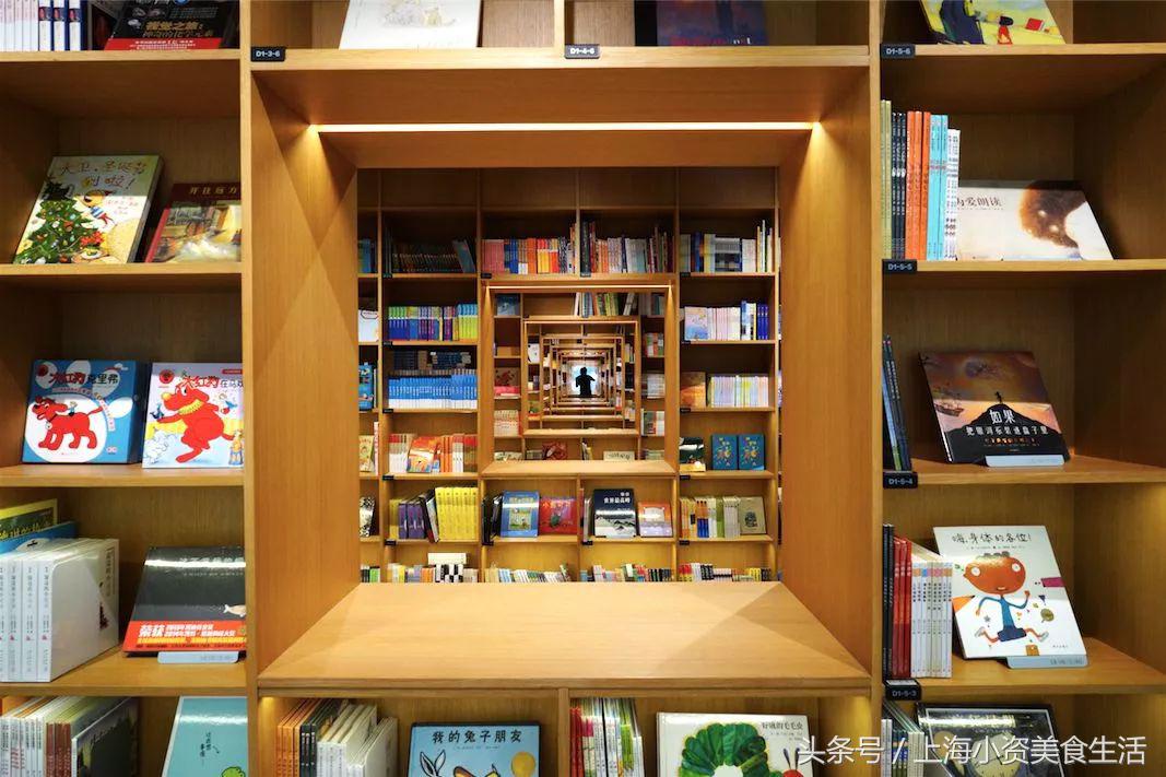 读书季让我们一起走进书香,读书环境优美的书店