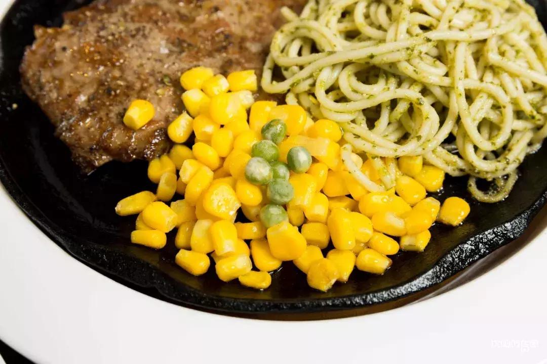 300+直营店的老牌餐厅，刚开春TA就被“绿”了？