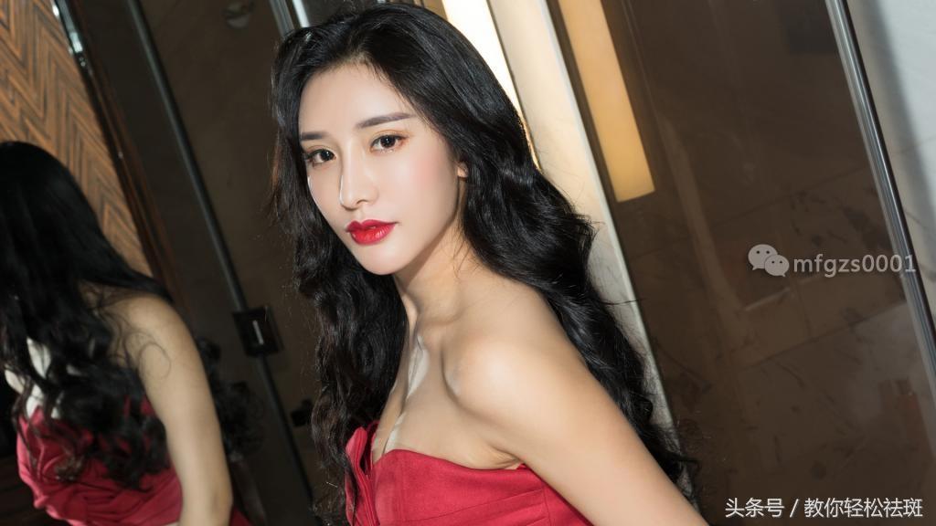 耳朵脸颊两边长痘痘是哪里出问题,下巴脸颊两边反复长痘痘怎么调理