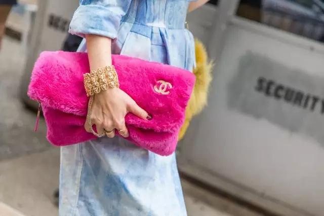 包包背法与叫法,休闲背包正确背法